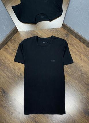 Базовая футболка hugo boss