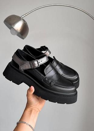 Лоферы женские