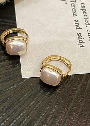Серьги минималистичные с бусиной