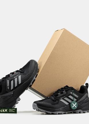 beauty editorial streetwear logo adidas nike off white supreme