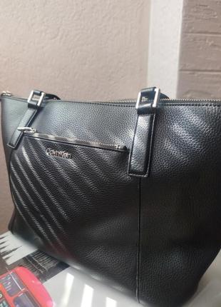Сумка жіноча 
calvin klein
