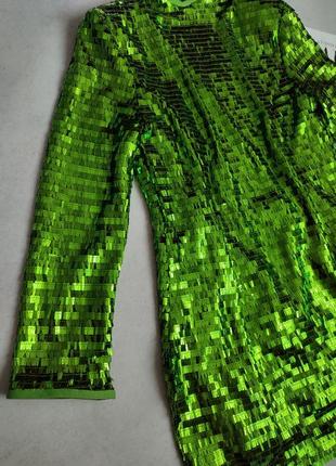Зелена яскрава вечірня міні сукня плаття з паєтками з вирізом на спині plt6 фото