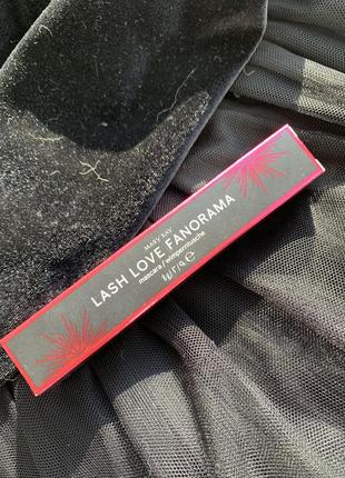 Туш для вій Yves Saint Laurent від mary kay