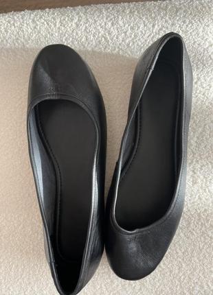 Балетки жіночі