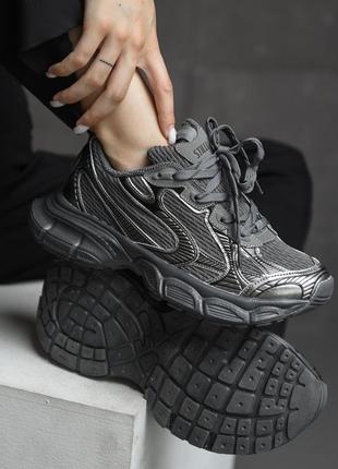 Женские кроссовки grey