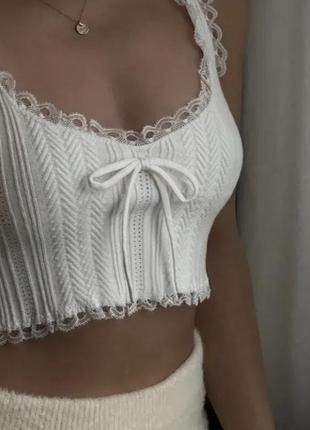 Топ білий з бантом в стилі y2k