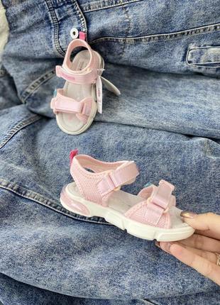 Босоніжки для дівчинки, сандалі дитячі рожеві4 фото