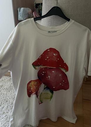 Футболка оверсайз zara
