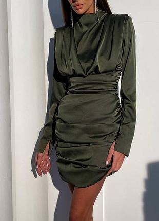 Шелковое платье драпировка