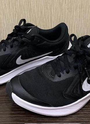 Кроссовки nike р.37