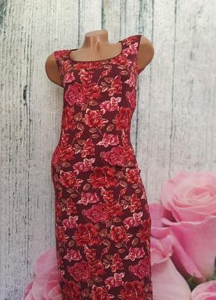 Трикотажное платье с розами1 фото