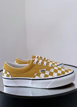 Яскраві стильні класичні кеди vans