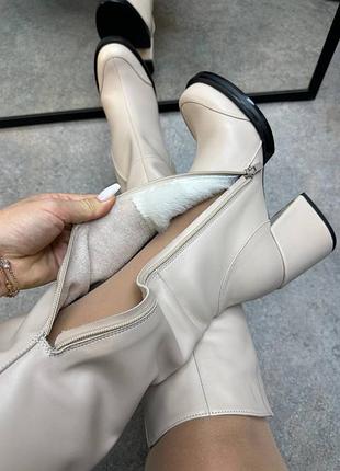 Сапоги из натуральной итальянской кожи женские на каблуках бежевые