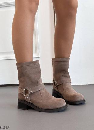 Чопери жіночі, черевики жіночі