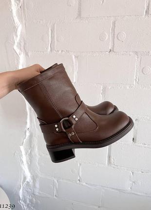 Чопери жіночі, черевики жіночі