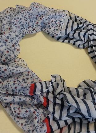 Стильний сучасний шарф-хомут