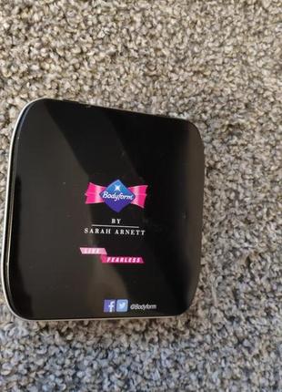 Жестяная коробочка