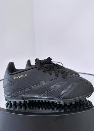 Потужні якісні сороконіжки adidas predator