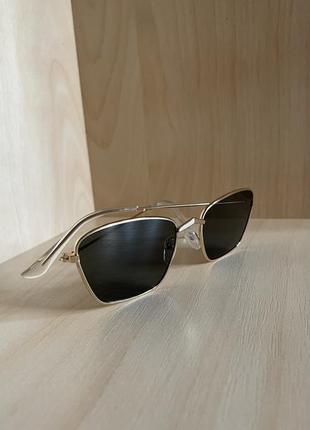 Солнцезащитные очки на возраст 7-10 лет