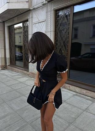 Красивое платье с кружевом