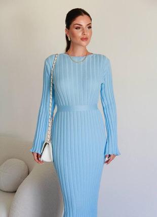 Елегантна класична сукня