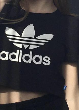 Топ adidas