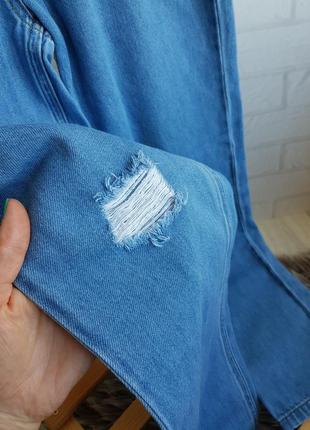 Стильные джинсики с дырочками (*есть утяжка)👭
13 рочков 
состояние: идеальный 
цена: 425грн💰3 фото
