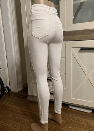 Скинни белые облегающие джинсы женские dekploy 34-424 фото