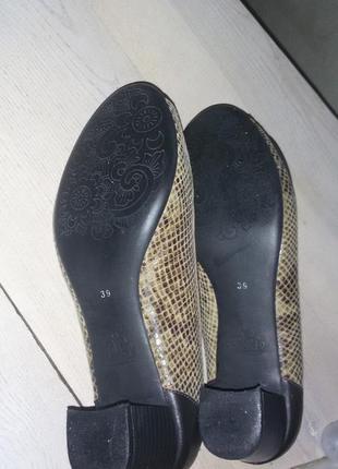 Ledy gracia -кожаные туфли с открытым носком 39 размер (26 см)8 фото