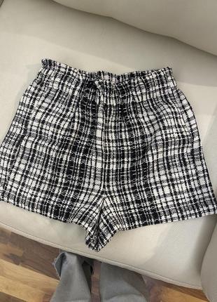 Шорти твідові на резинці в клітинку