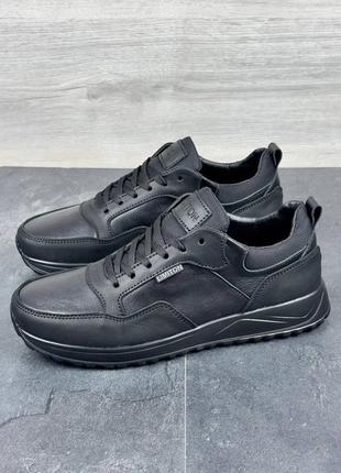 Чоловічі кросівки з натуральної шкіри чорного кольору, качественные мужские кроссовки1 фото