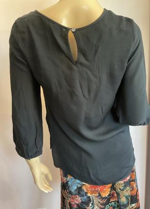 Черная вискозная блузка с декором xs/ brend monsoon2 фото