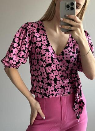 Блуза у квіти рожева6 фото