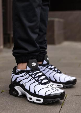 Кроссовки мужские meme nike air max plus tn черно белая найк аир макс водонепроницаемая обувь для спорта на осень