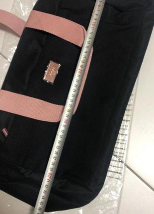Hugo boss сумка черная с розовым мехом босс. акция 1+1=38 фото