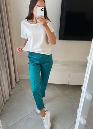 Новий жіночий костюм на весну футболка+штани для прогулянок