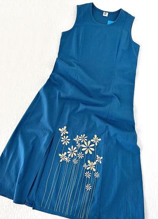 Льняное платье-миди с вышивкой по низу3 фото