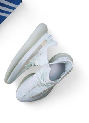 Жіночі кросівки adidas yeezy boost 350 v2 білі з м'ятним2 фото