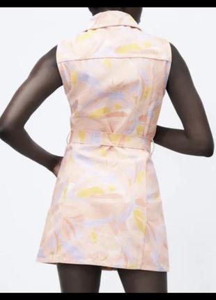 Джинсова сукня без рукав з квітковим узором3 фото
