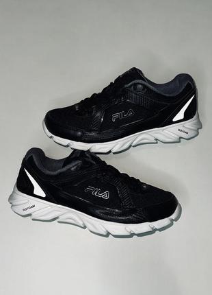 Fila фирменные кроссы для спорта и ходьбы