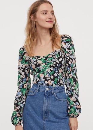 Блуза жіноча h&m чорна в квіти розмір 44