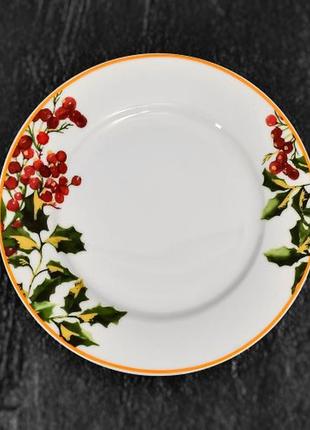Набор тарелок8" (20.5см) 4шт/уп "christmas winterberries"та набор тарелок 10.5(25.5см).