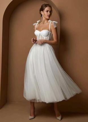 Весільна сукня міді (корсетна)2 фото