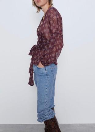 Брендовая красивая блуза на запах с люрексом zara цветы4 фото