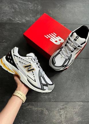 New balance red and gold outlet