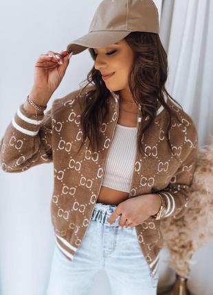 Стильний бомбер альпака