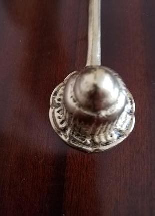 Гасило пламени свечи