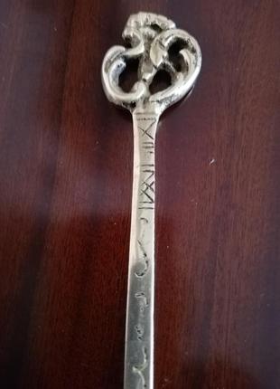 Гасило пламени свечи