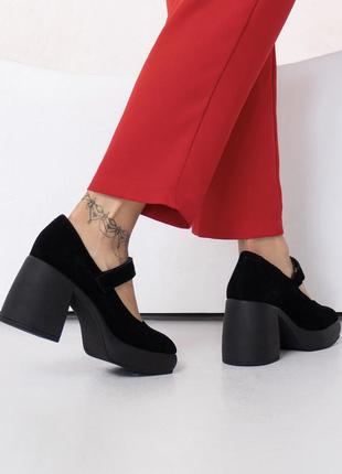 Чорні замшеві туфлі з прямокутним носком4 фото