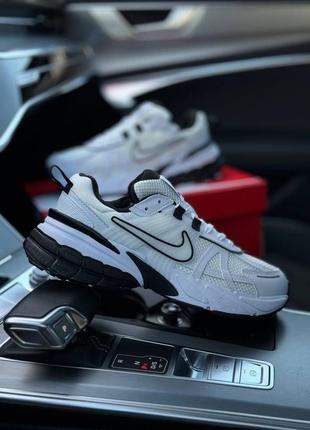 Чоловічі кросівки nike runtekk white black2 фото